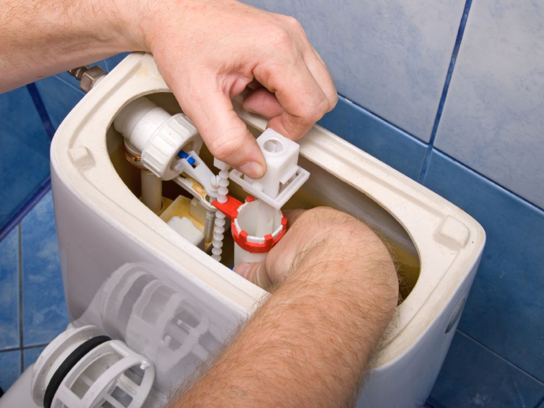 Howto Guide Fix a Leaky Toilet Cistern