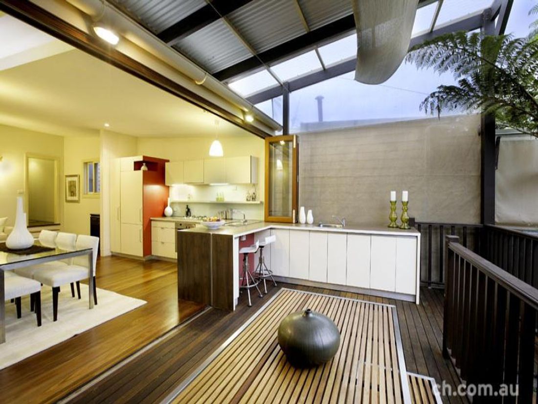 10 Best Outdoor Kitchens