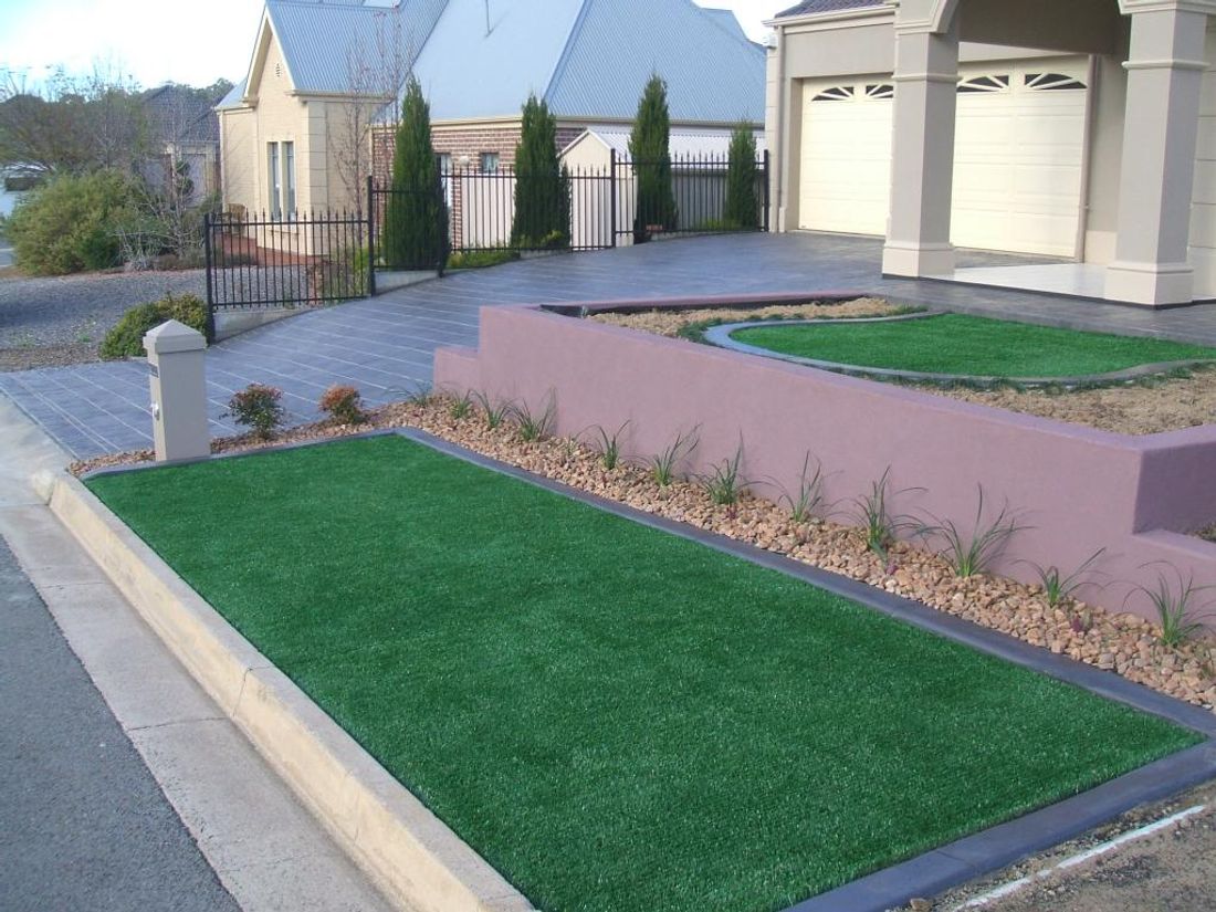 10 Best Artificial Turf Designs