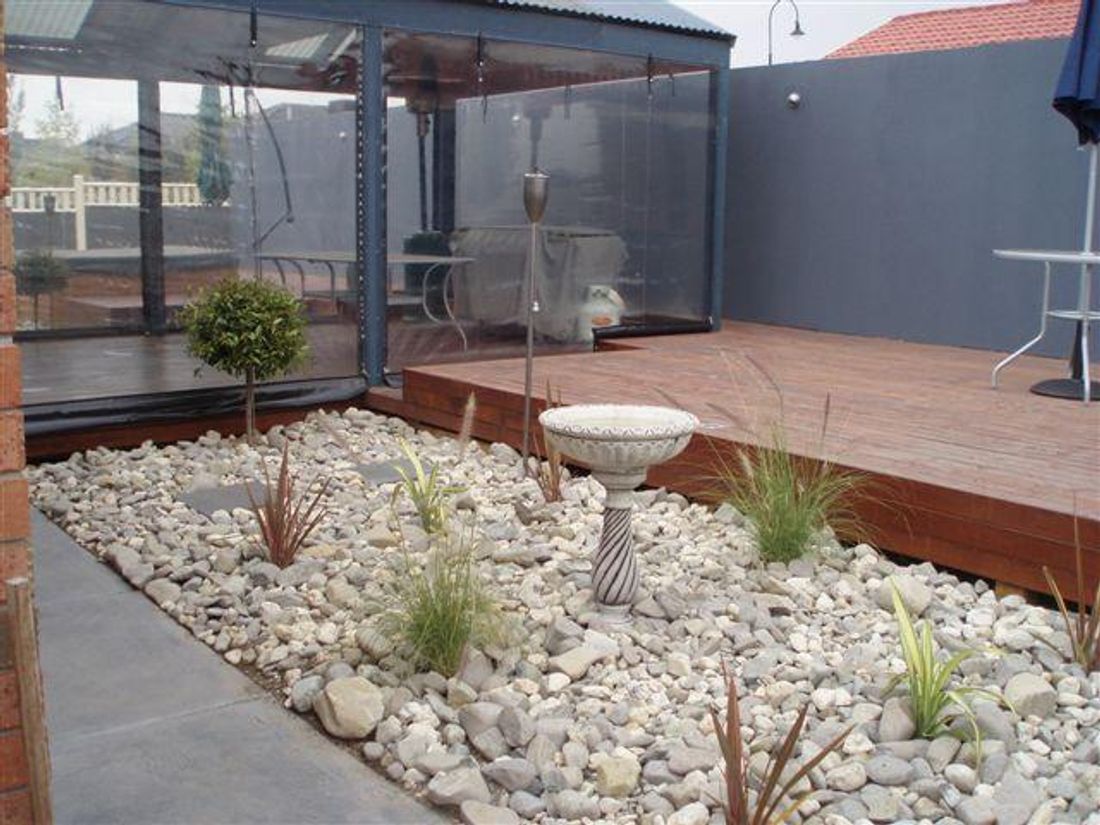 unusual-decking-ideas-and-materials-hipages-au
