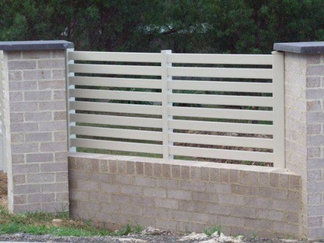 What is the Cost to Install PVC Fencing?