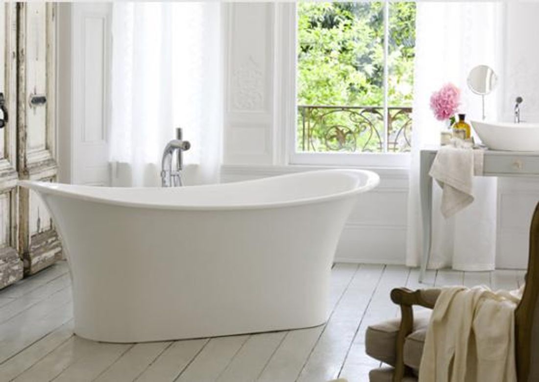 5 Reasons to Choose a Freestanding Bath