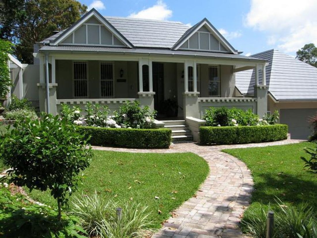 Sun loving plants for a summer-ready garden - hipages.com.au