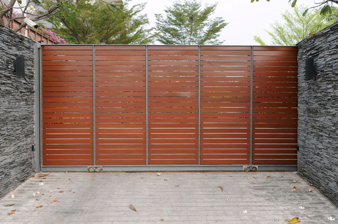 How Much Do Driveway Gates Cost? [2023]