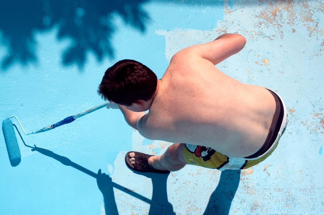 How Much Does It Cost to Paint a Pool?