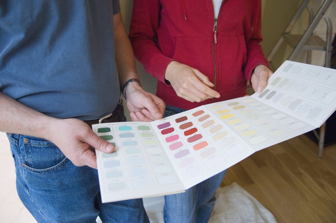 How to paint a room: equipment, colours and techniques