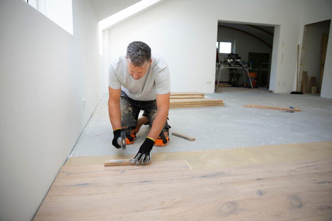 How much does vinyl plank flooring cost [2024]