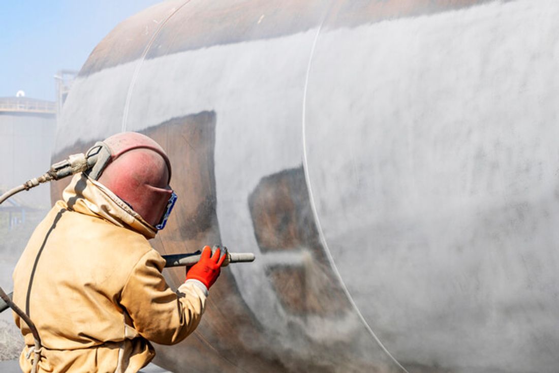 How much does sandblasting cost? [2024]