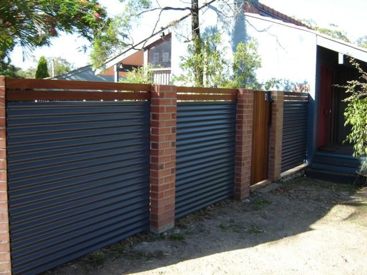 How To Install a Colorbond Fence Expert Tips