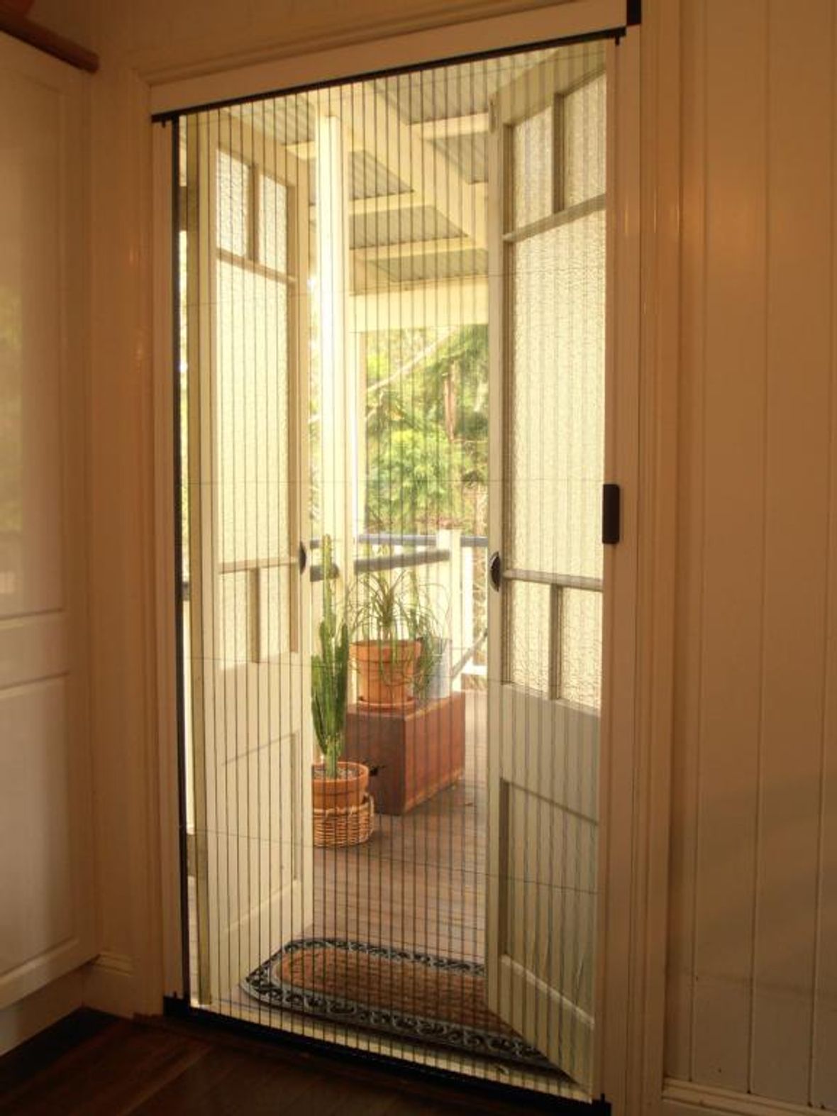 How Much Do Retractable Fly Screens Cost? [2024]