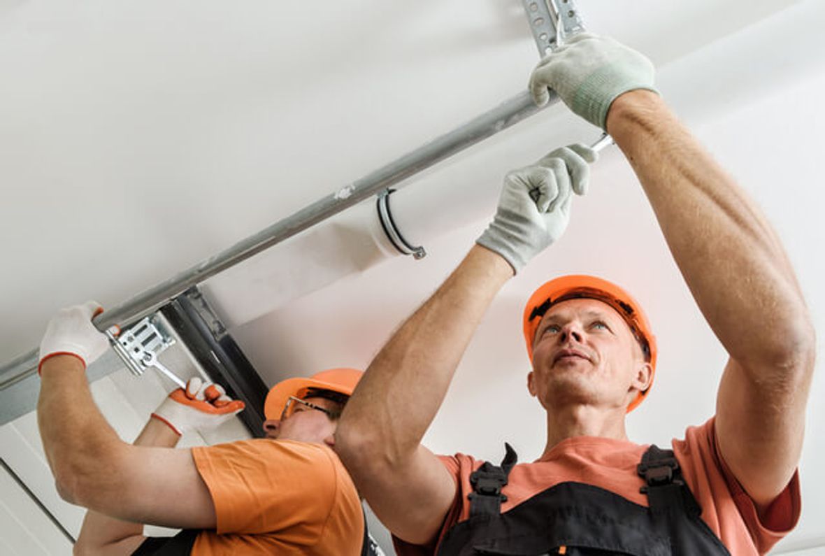 How much do garage door repairs cost? [2024]