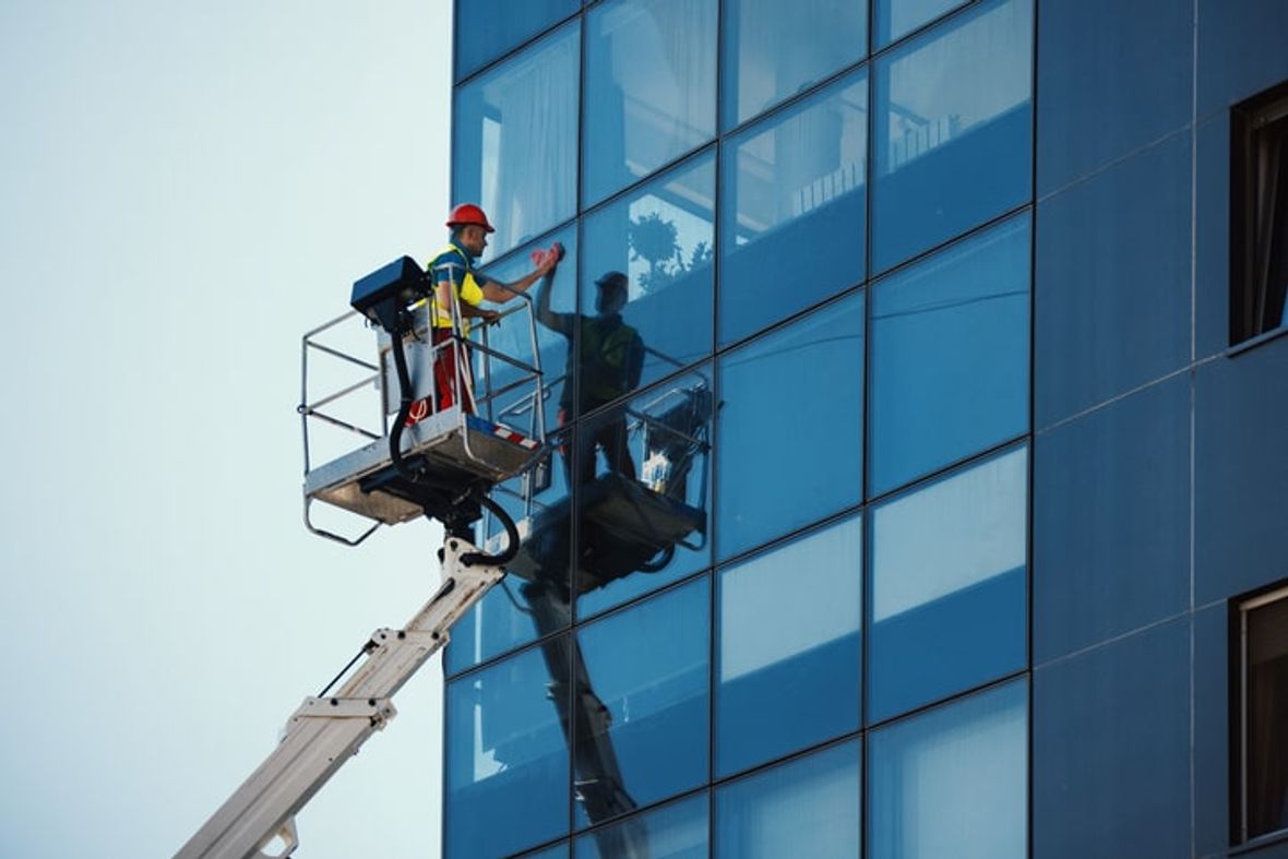 How Much Does Window Cleaning Cost? [2025]