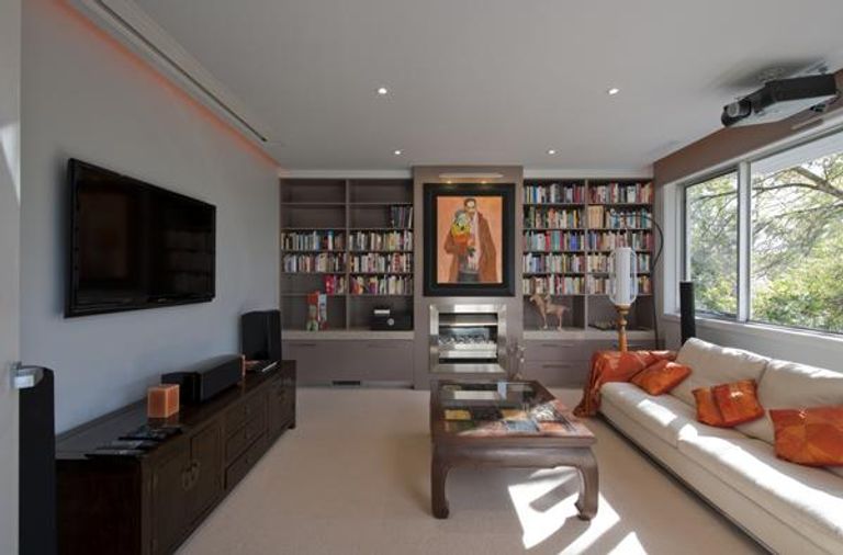 2018 How much does a builtin wall unit cost?