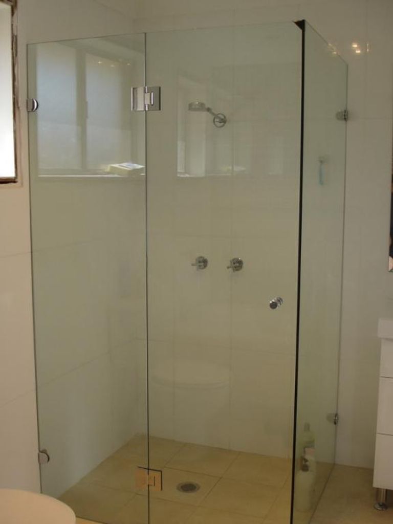 Installing New Shower Screens