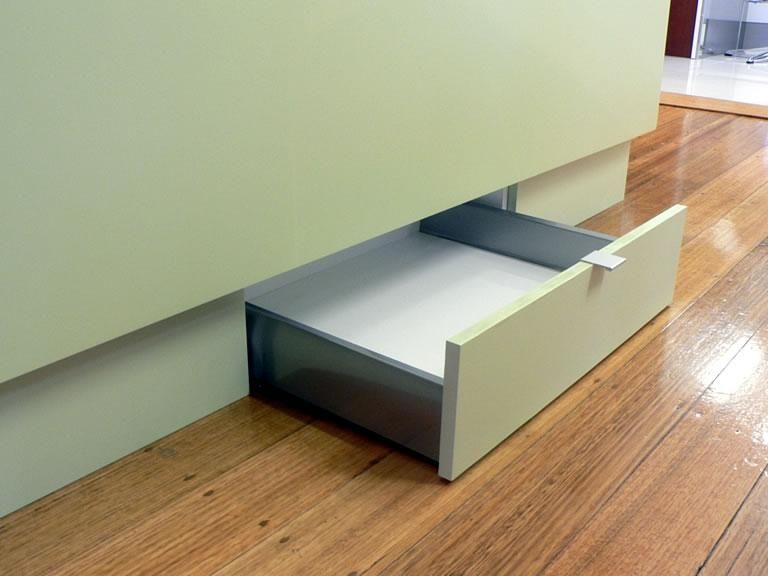 7 Kitchen Drawers That Will Make Life Easier