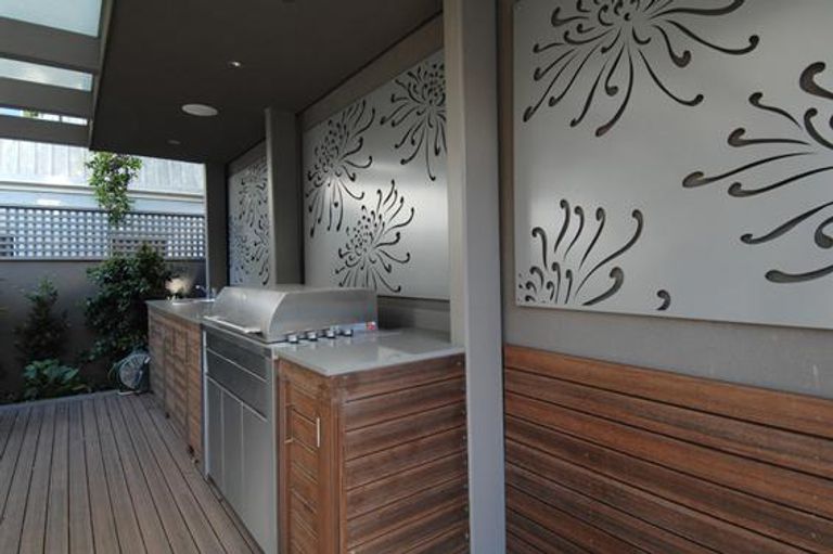 10 Best Outdoor Kitchen Appliances