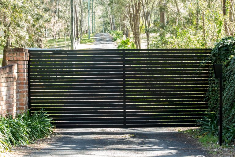 How Much Do Driveway Gates Cost? [2023]