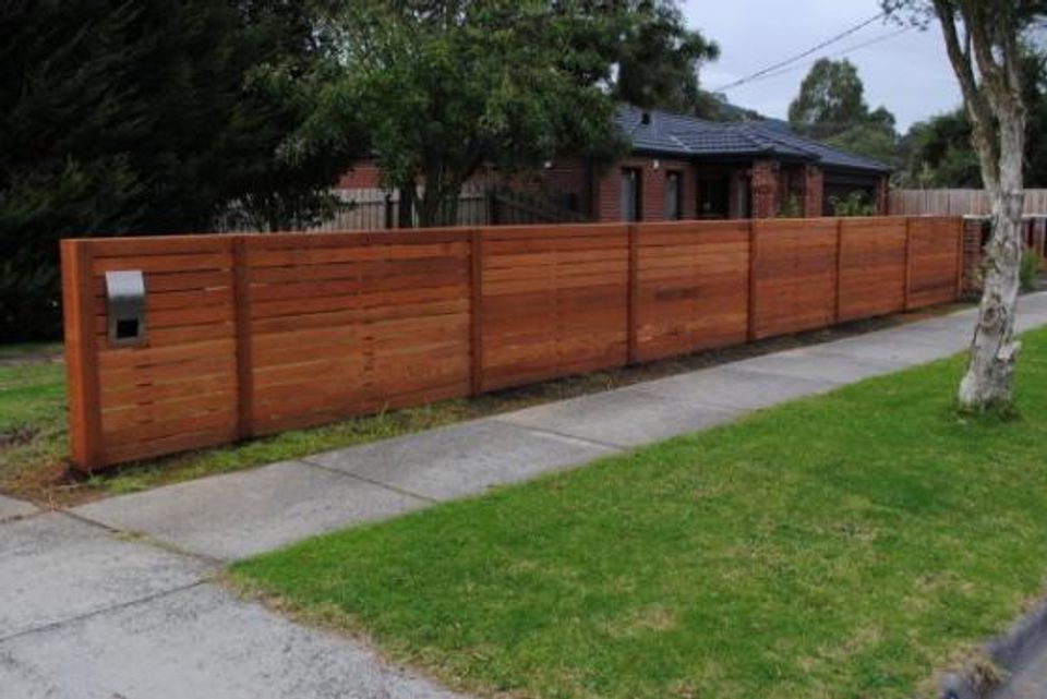 How to choose the right garden fencing