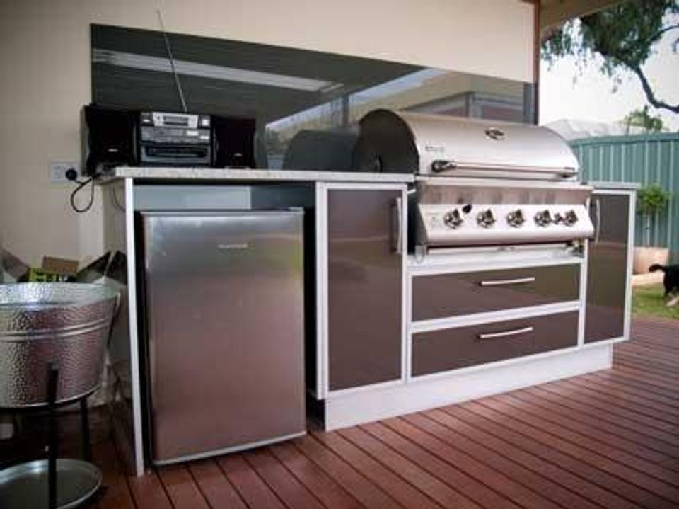 10 Best Outdoor Kitchen Appliances