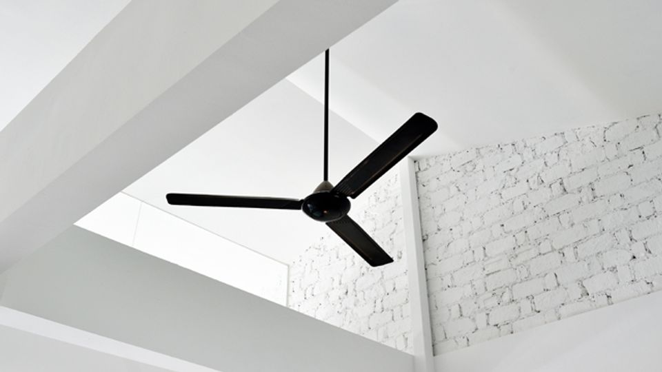 How Much Does it Cost To Install A Ceiling Fan? [2024]
