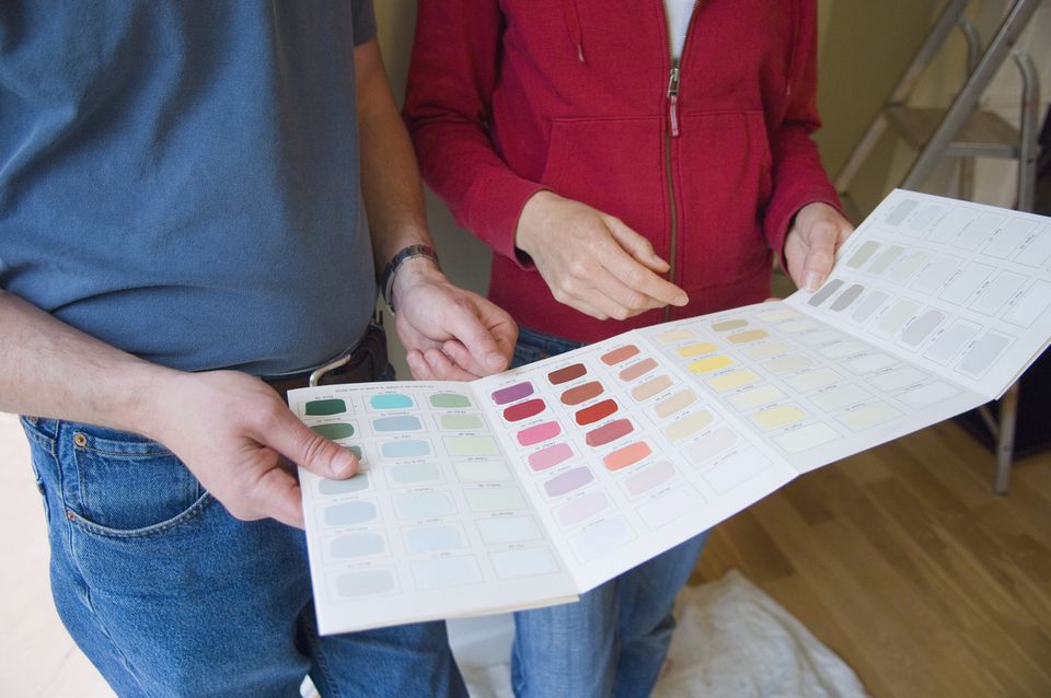 How to paint a room: equipment, colours and techniques