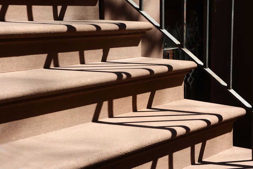 How Many Exterior Steps Require A Handrail?